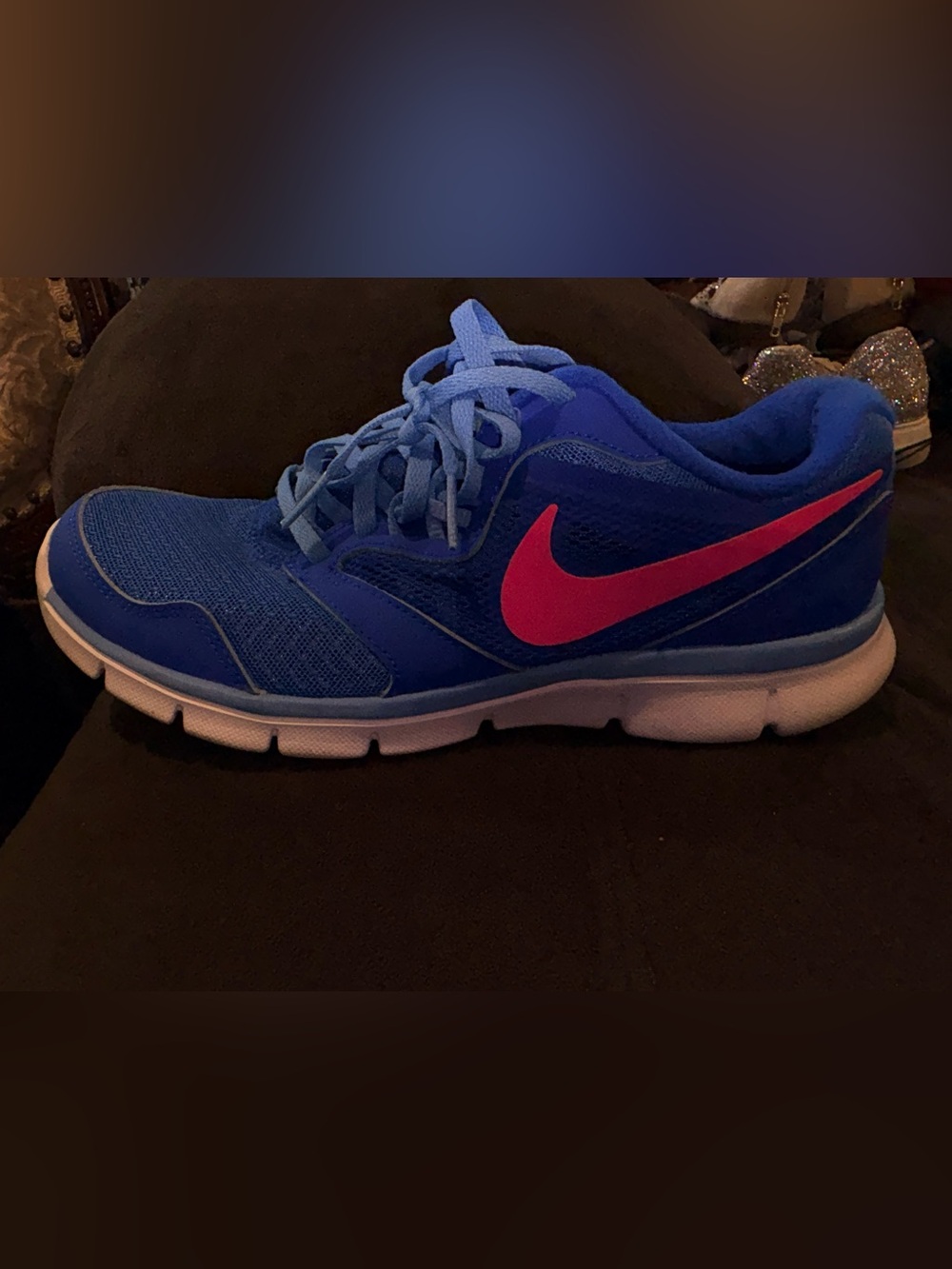 Nike women Royal Blue Trainers with Pink Swoosh